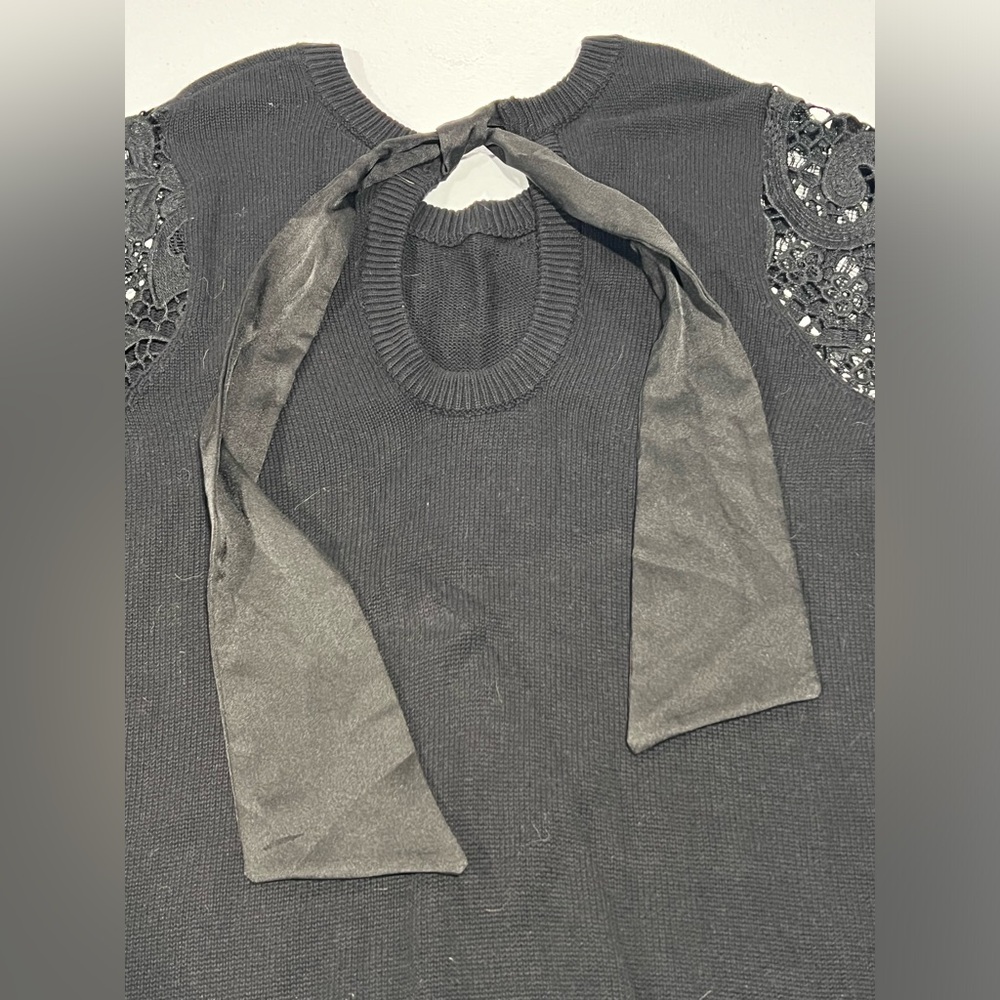 Torrid Keyhole Lantern, Lace-Sleeved Sweater with Functional Bow Detail - Picture 3 of 5